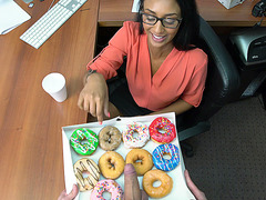 Donuts have arrived for Arianna Knight and they come with a dick