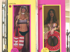 Nicolette Shea and Vivian Azure are sucking lucky prick